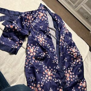 Satin short robe